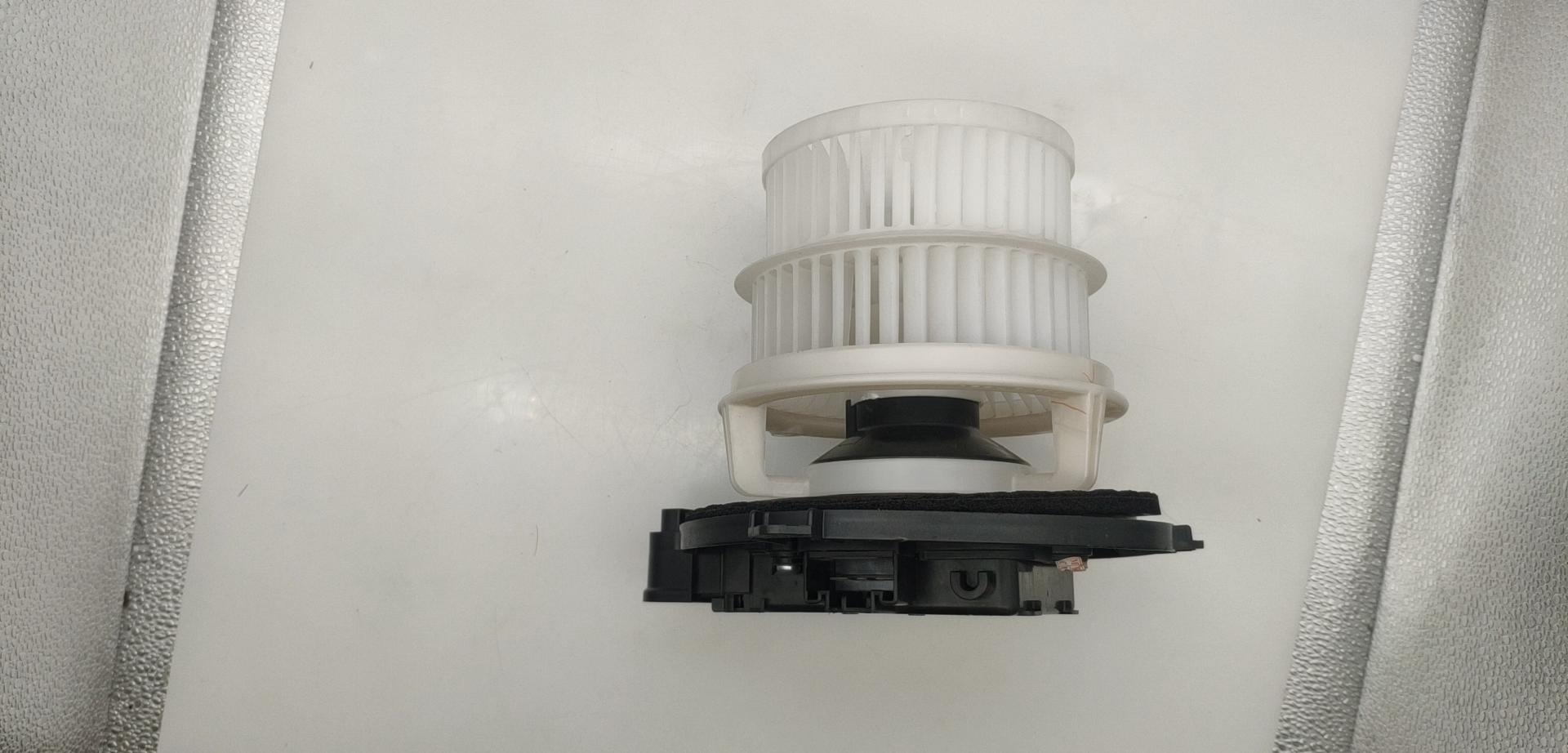 272700-5013                                   87103-30471 car Blower motor for LE