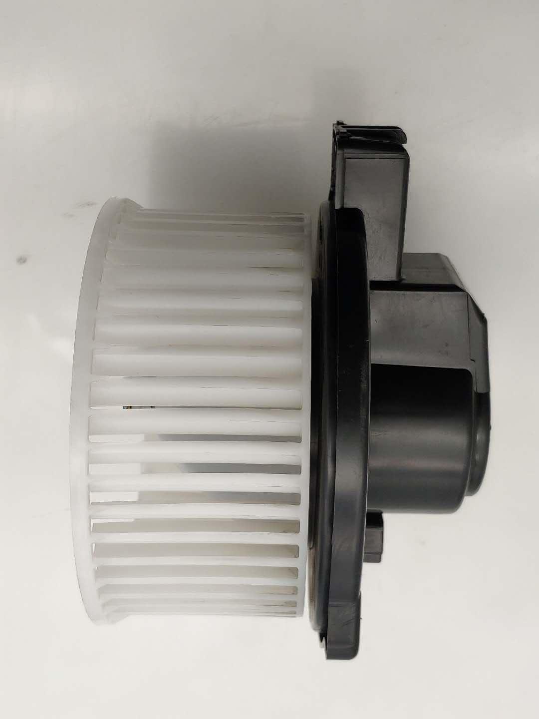 HB111DN8202                                HB111DN2802                           