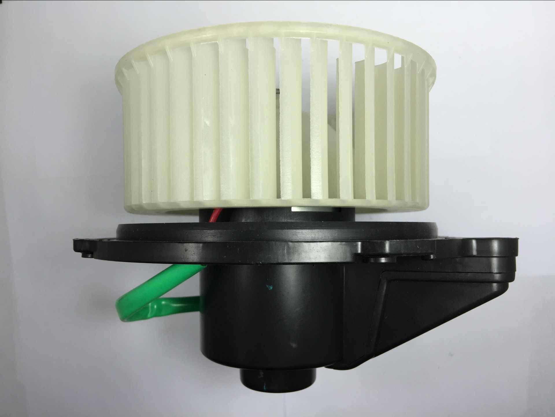 502725-0586 car Blower motor for ISUZU MHT402K RHD  