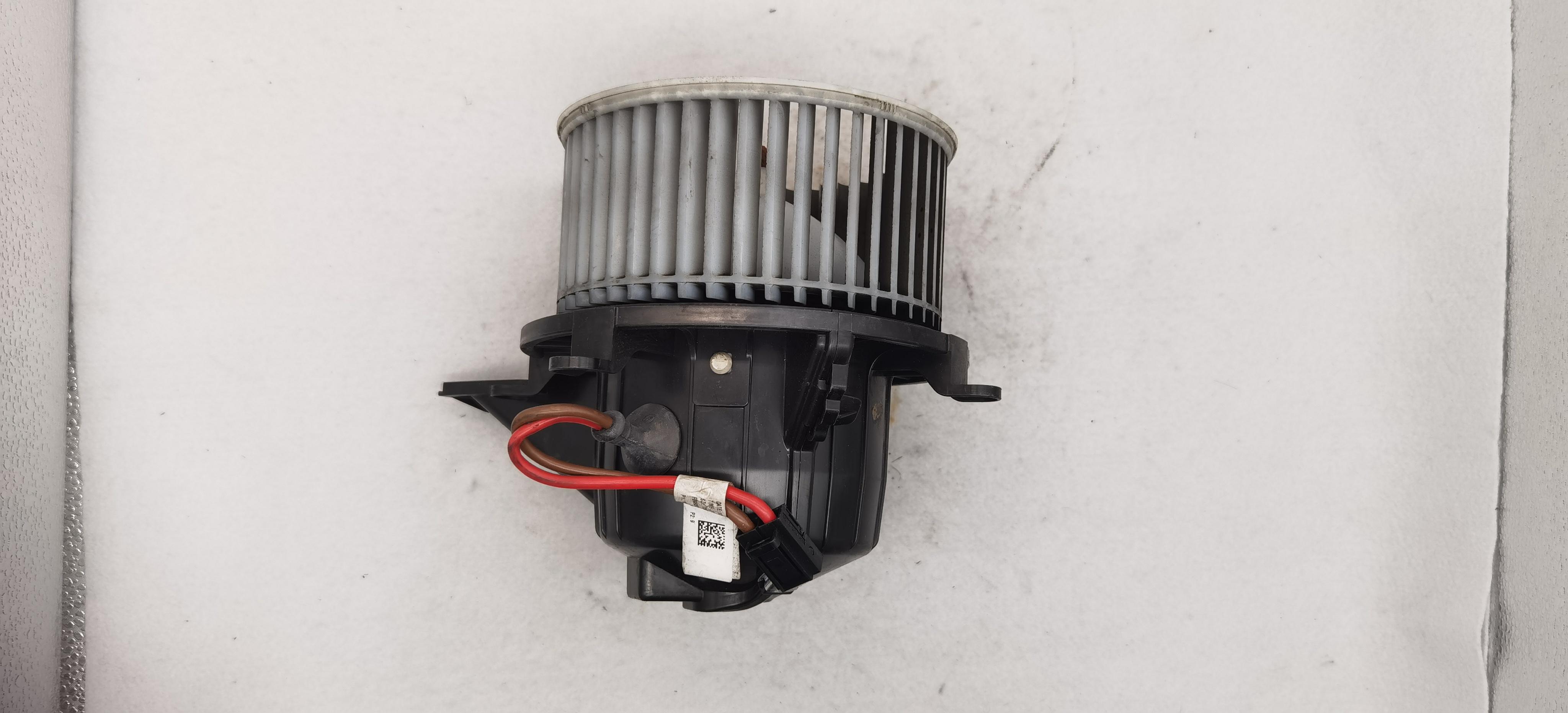 A0008300102                           38-935-301 Blower motor for MB VITO W447 SE