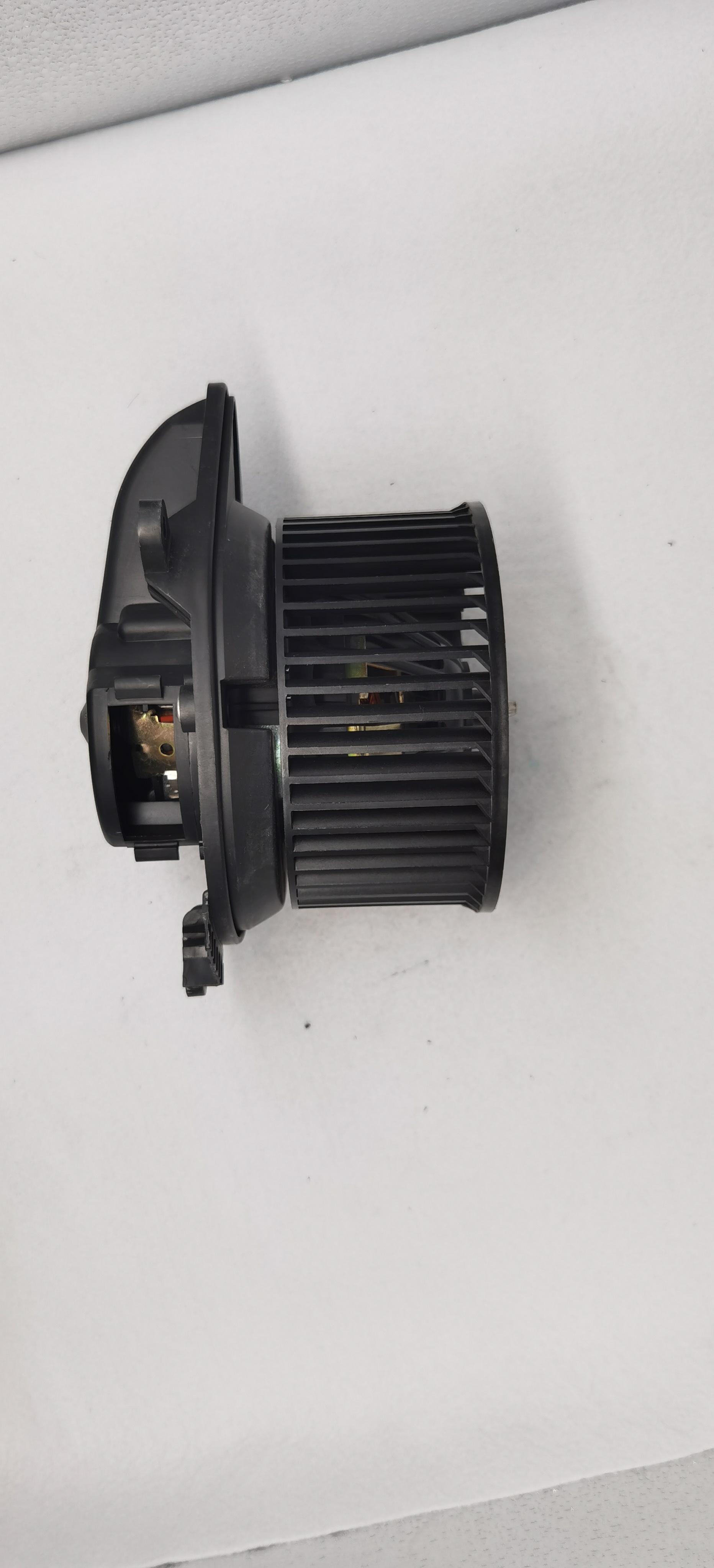 7701039482                               698072 Blower motor for RENAULT LAGUNA 