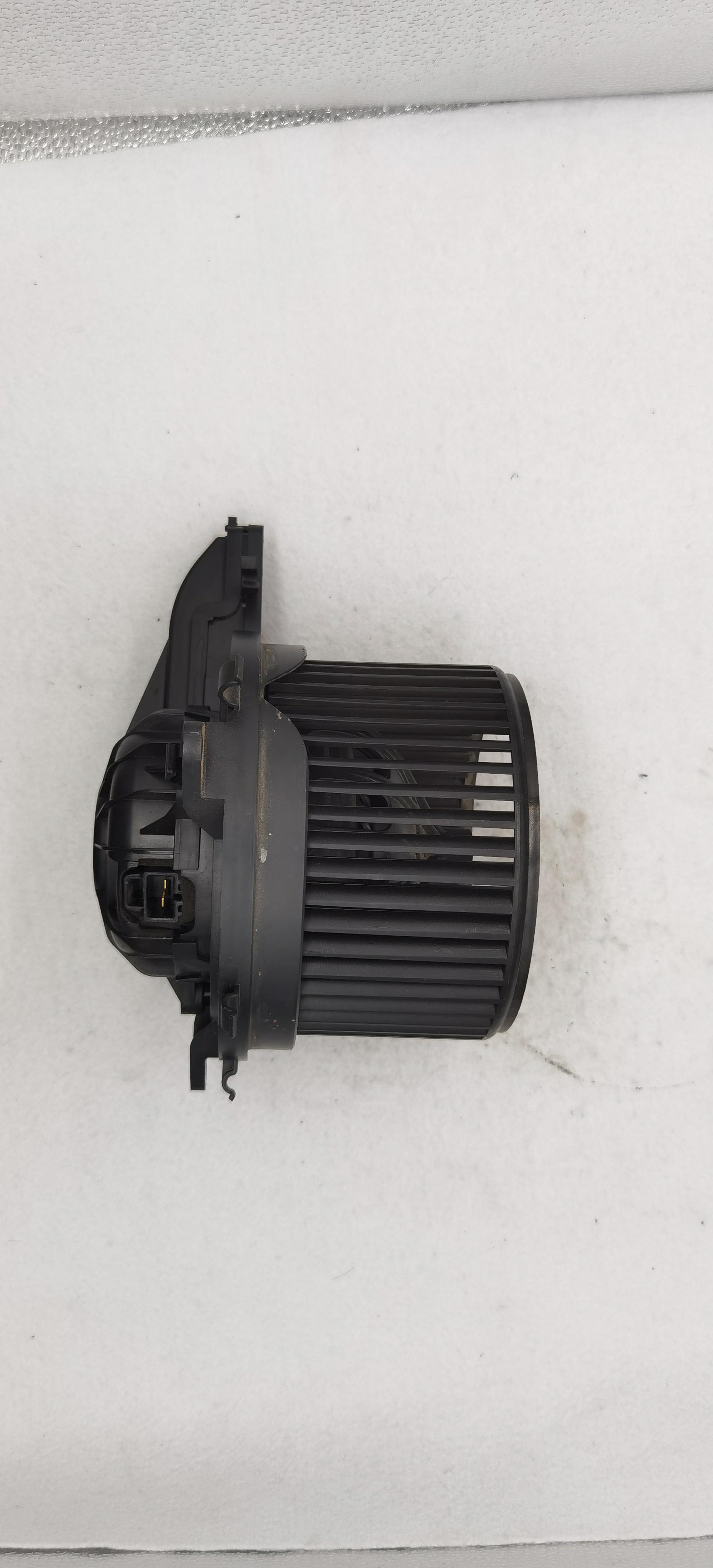 U2358008 Blower motor for RENAULT LATITUDE 11-LHD 
