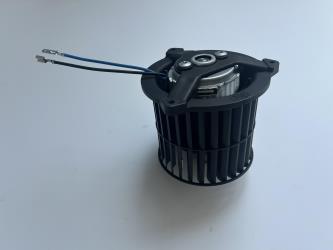7077161;9130451074   BLOWER MOTOR-L for FIAT UNO 1990 - 2013/FIAT UNO MILLE 1984 